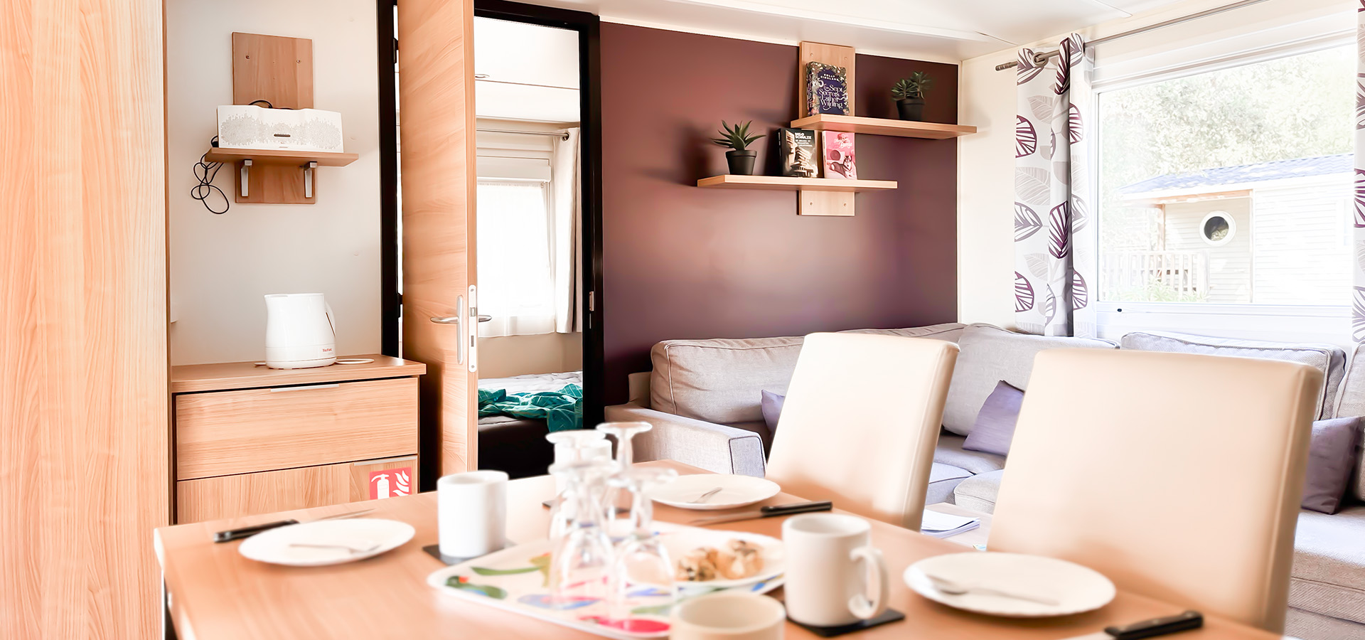 Camping la vetta location MH superieur 3CH XXL salle a manger